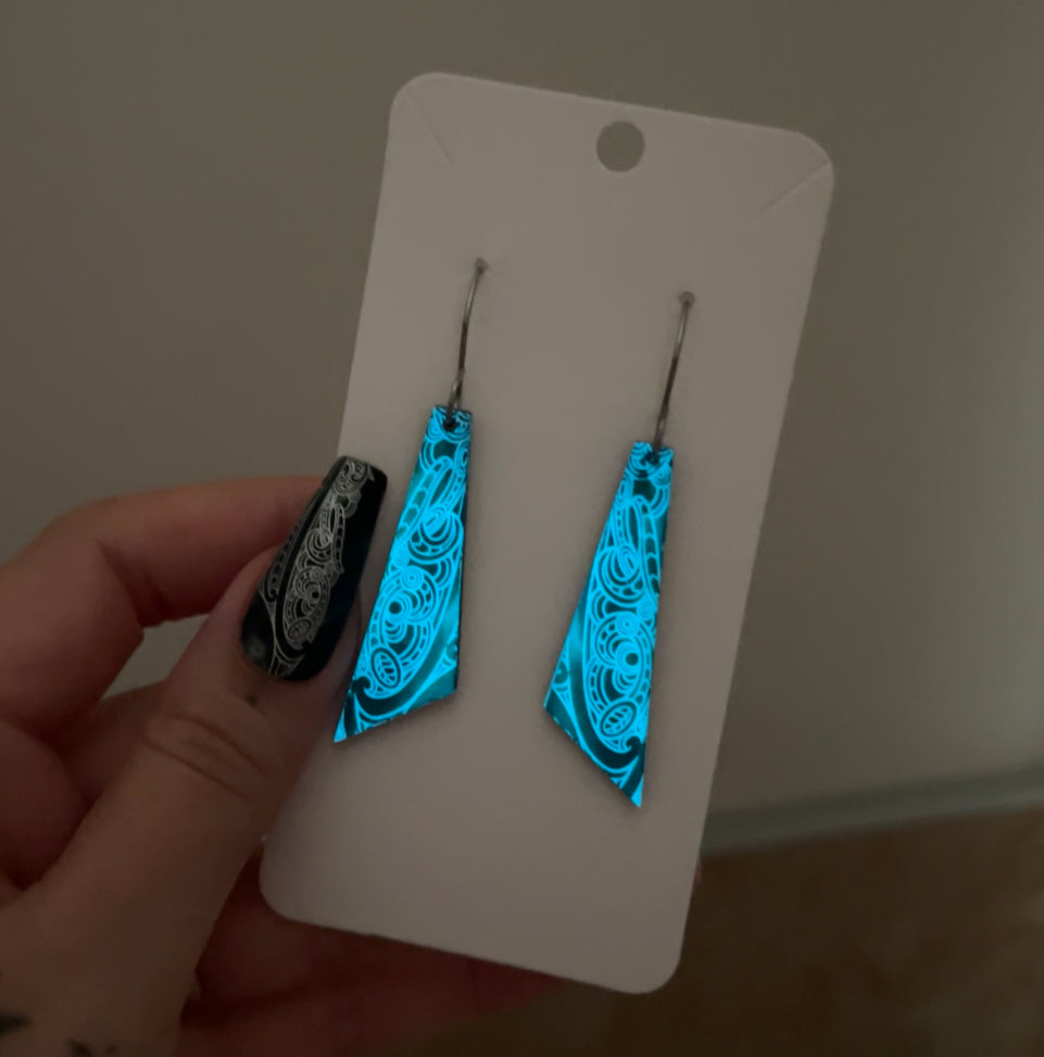 Dark Pounamu (inspired) | Glow Feature | UV Reactive