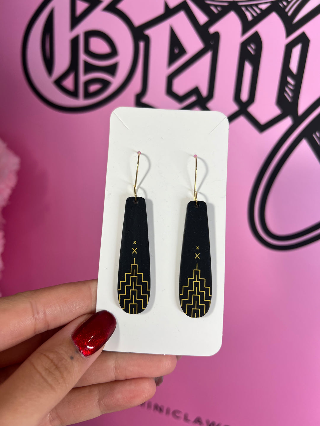 Medium Length | Poutama | Gold