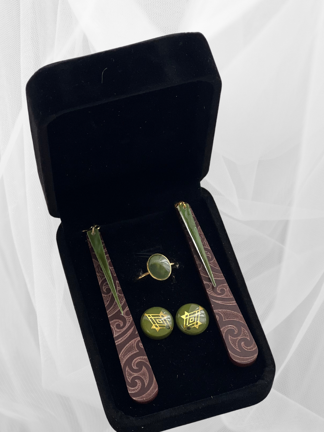 Brown & Pounamu - Gift Set