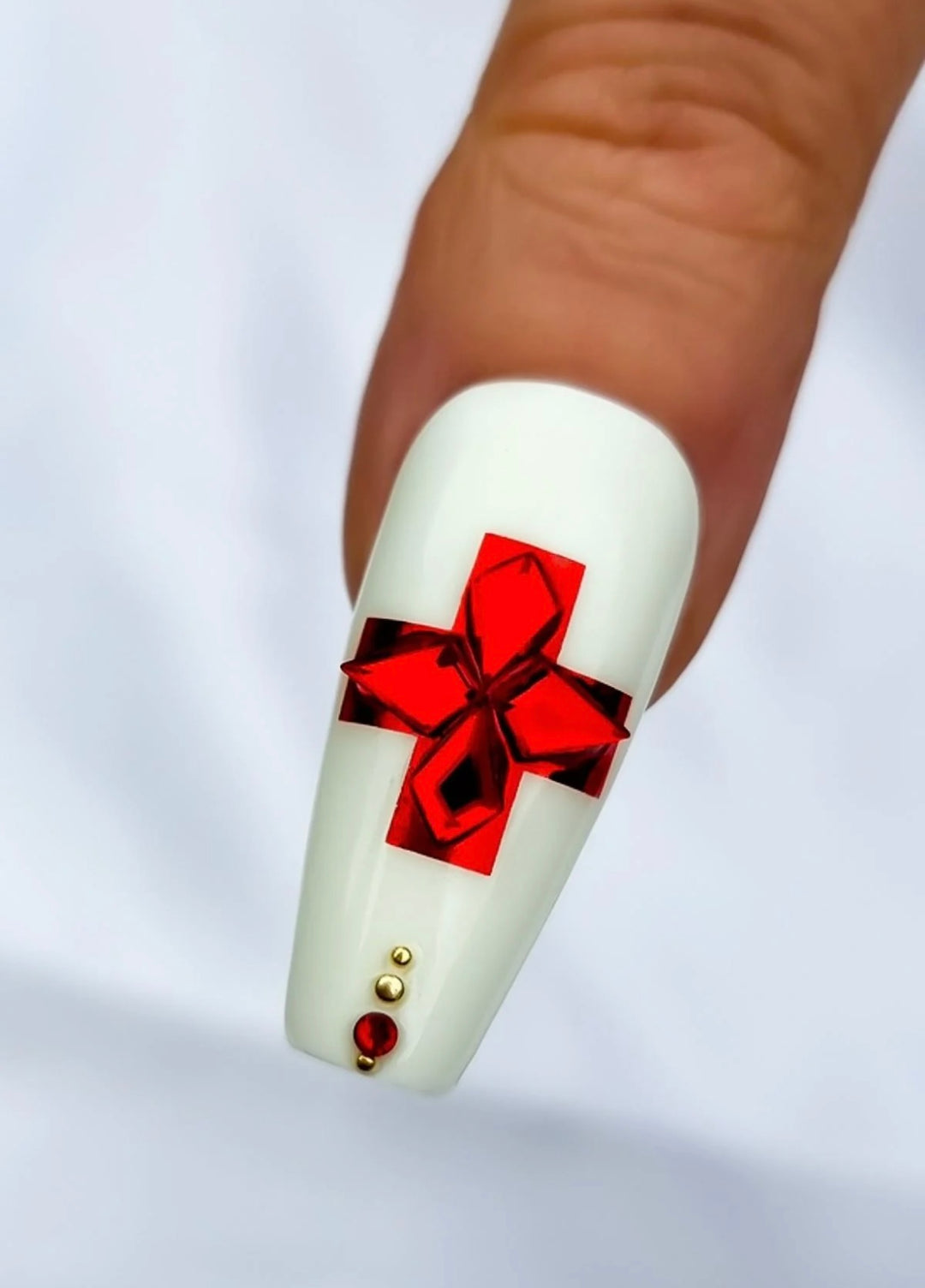 676 Red Island Foils | Nail Set | A Prim Improper Nails Recreation