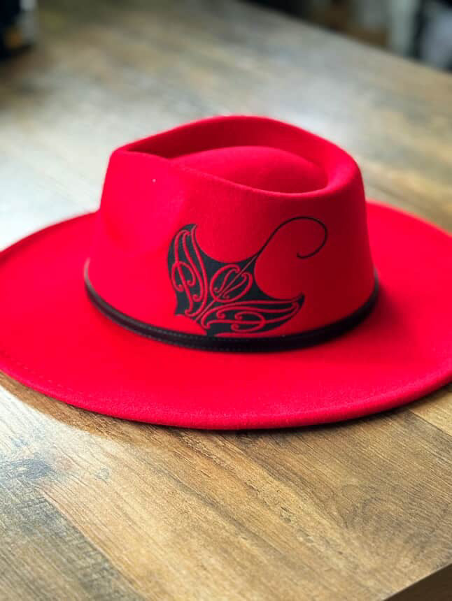 Wide Brim Red Potae