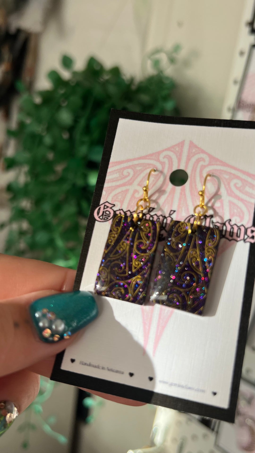 Galaxy Purple | Gold Anamata | Short
