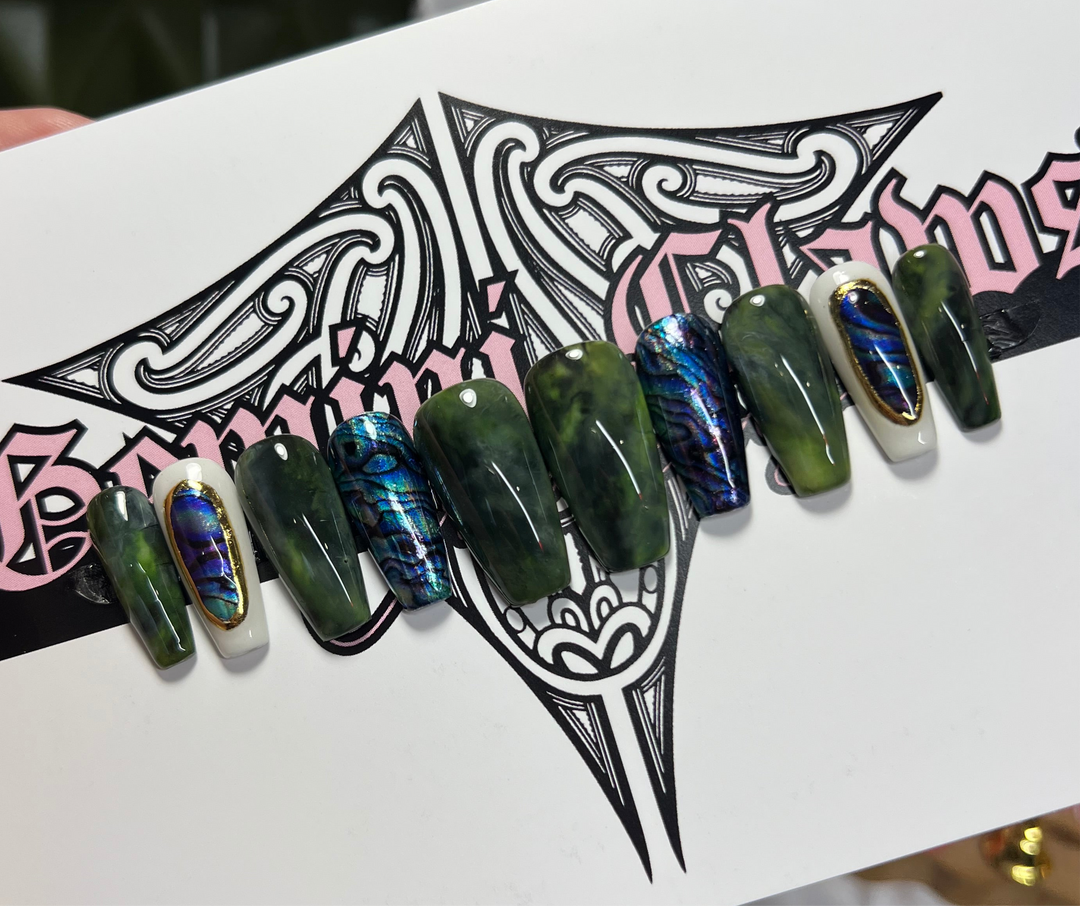 Signature Pounamu x Paua (Gold)