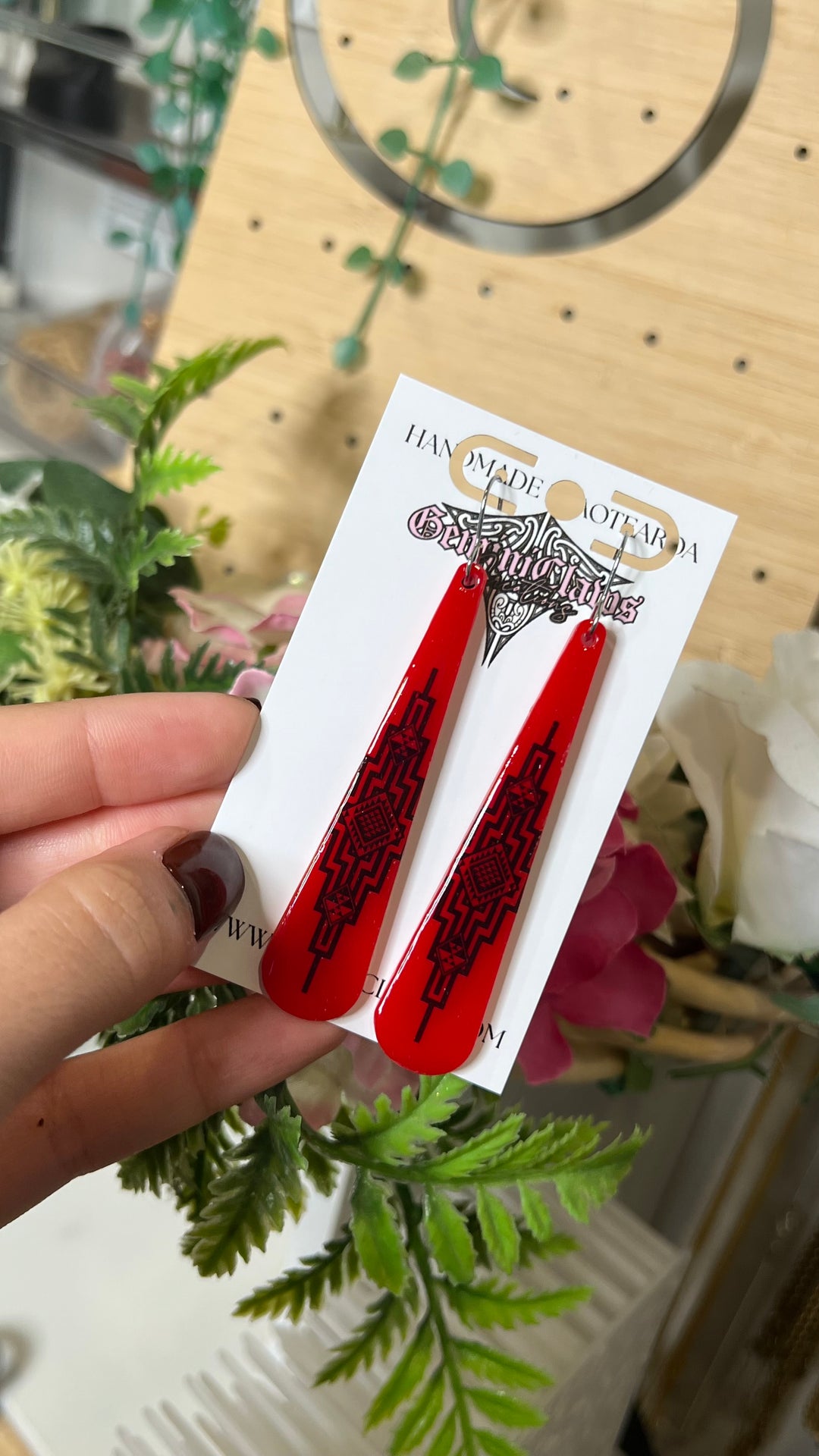 Te Ara Mana | Red Roimata | Earrings