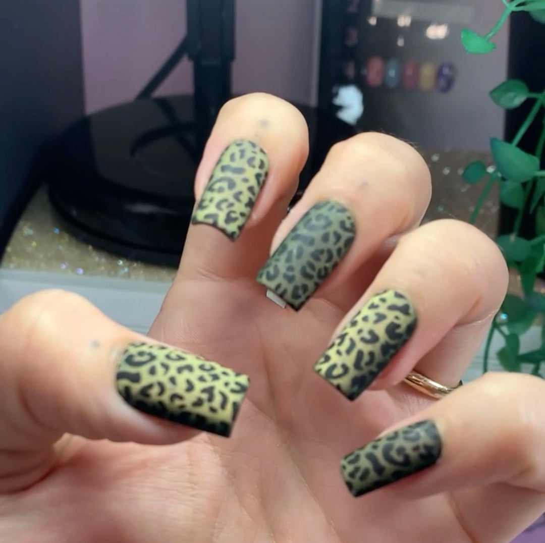 Cheetah | Water Melon Cat Eye | Press Ons Matte