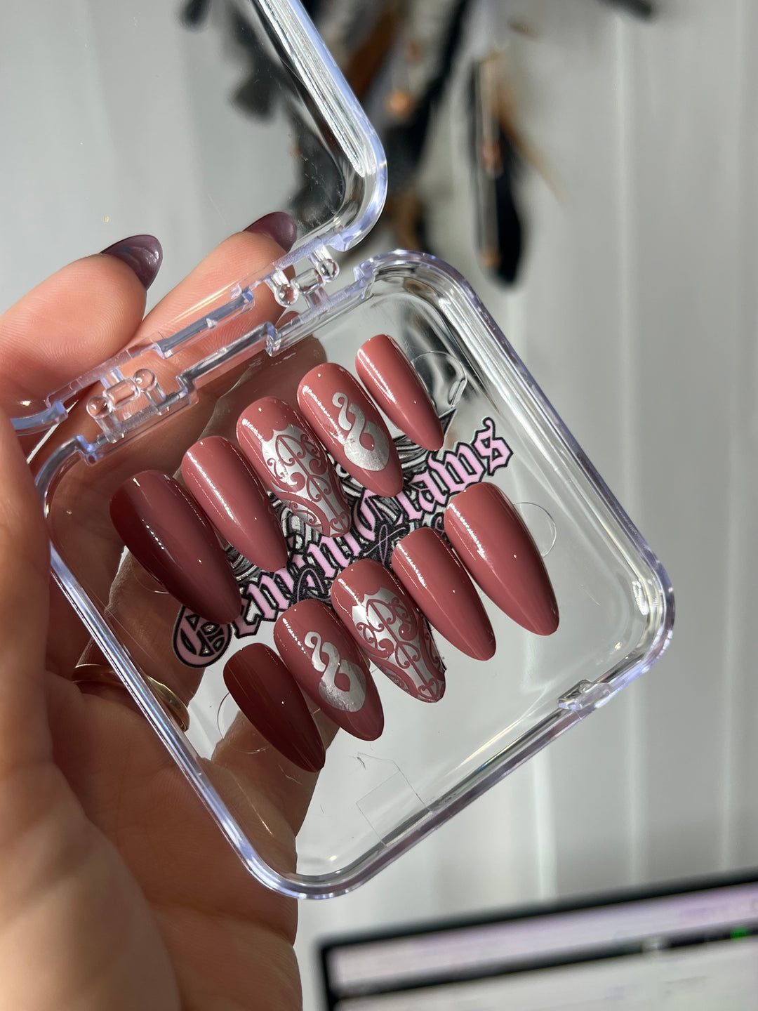 Medium Almond Neutral & Silver