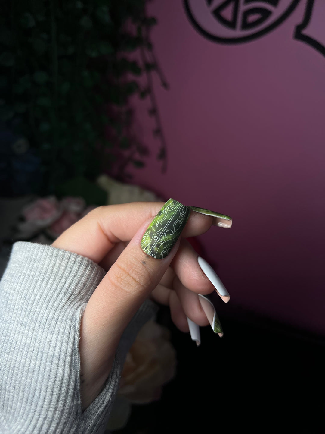 Light Pounamu Swirl | Press Ons