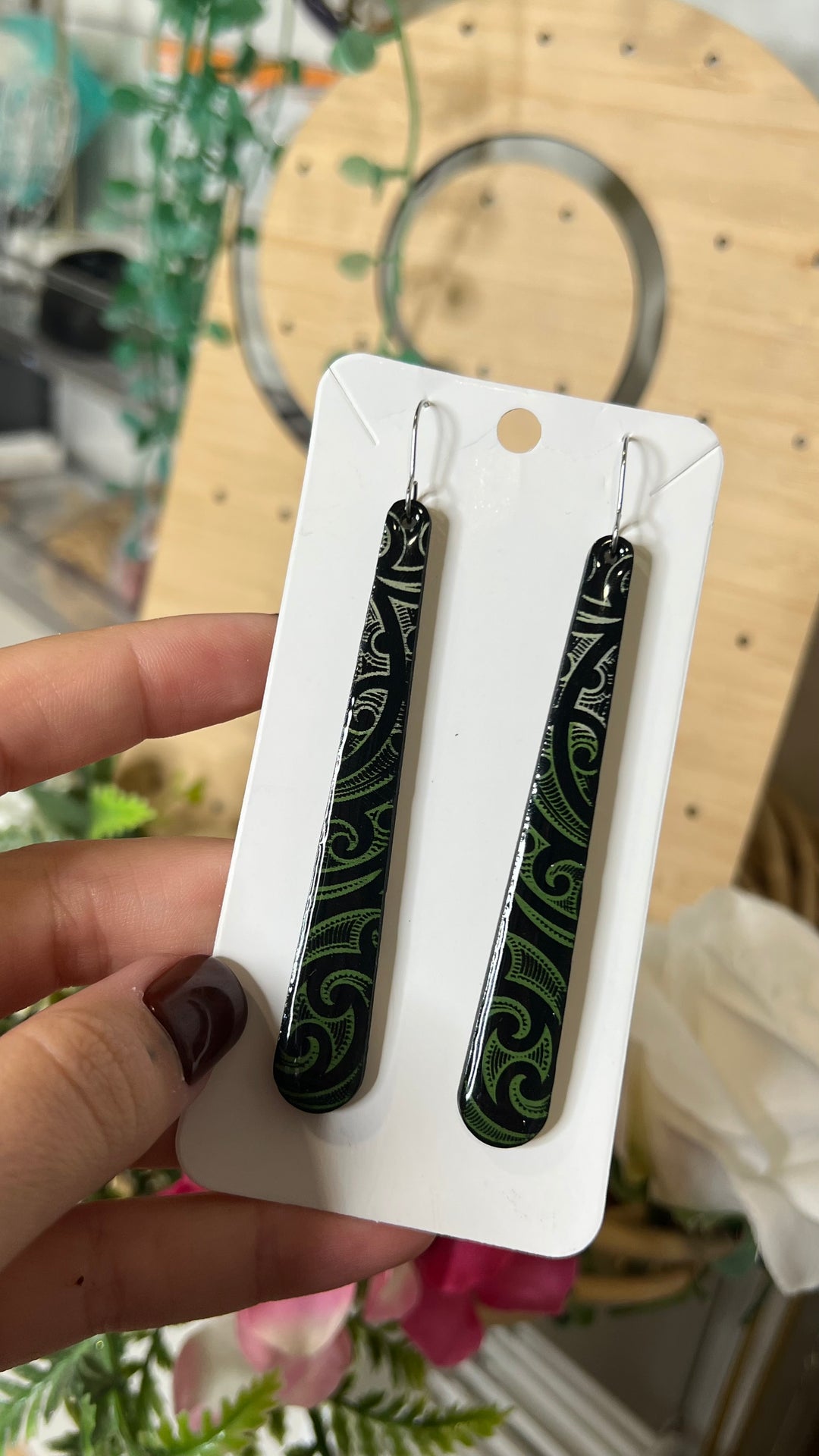 He Timatanga Hou | Greens | Black Base | Silver Hooks