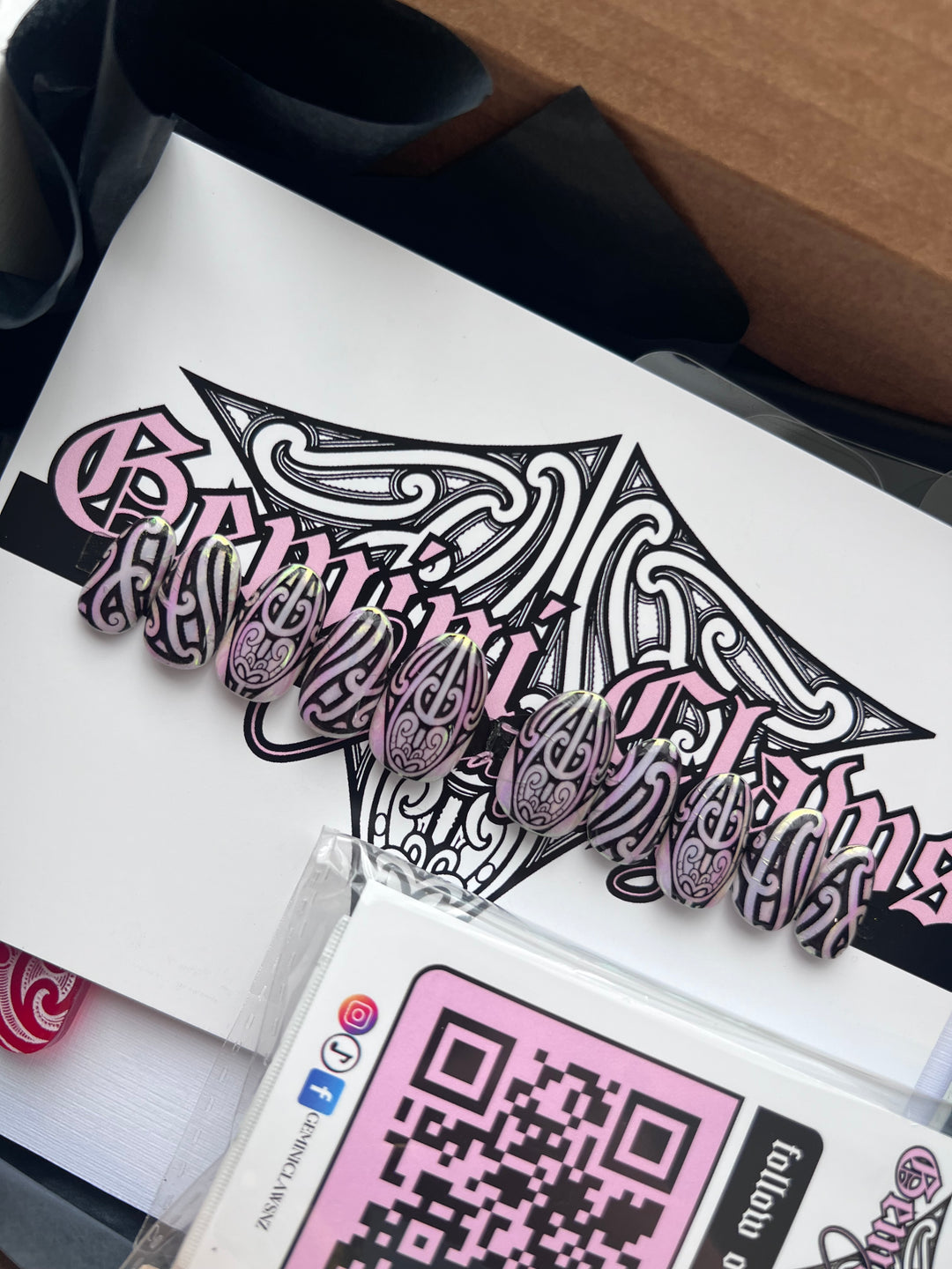 Unicorn Come | Māori Designs | Press on Set