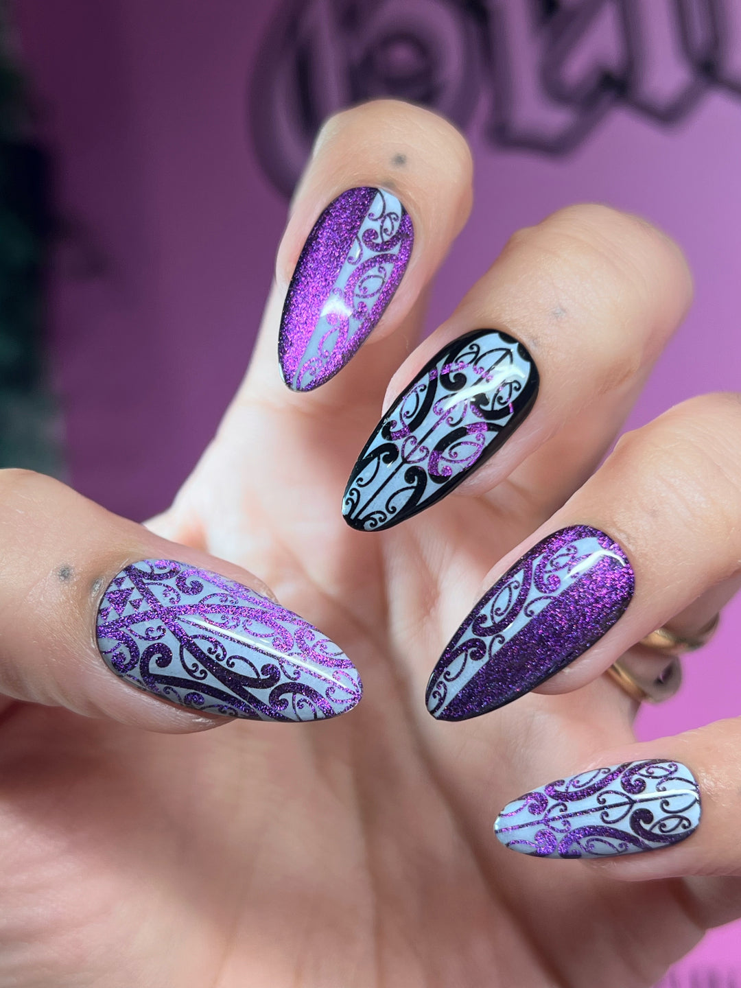 Te Pō Petite| White | Purple Galaxy | Press Ons