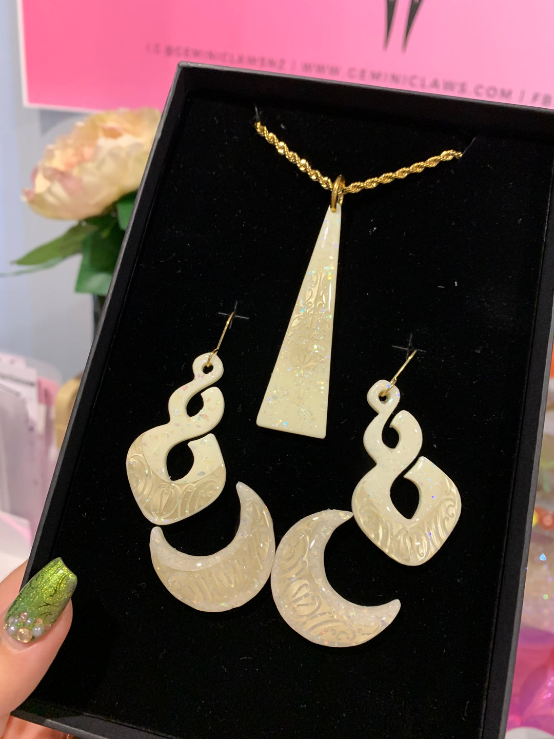 Champagne Shimmer Statement Set