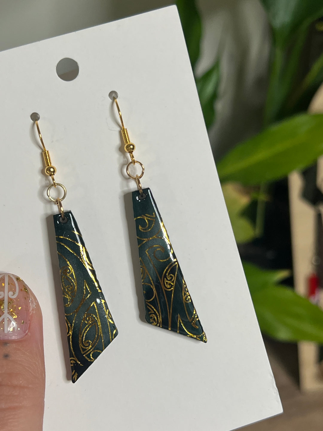 Pounamu Inspired Ahurei | Gold Anamata | Gloss