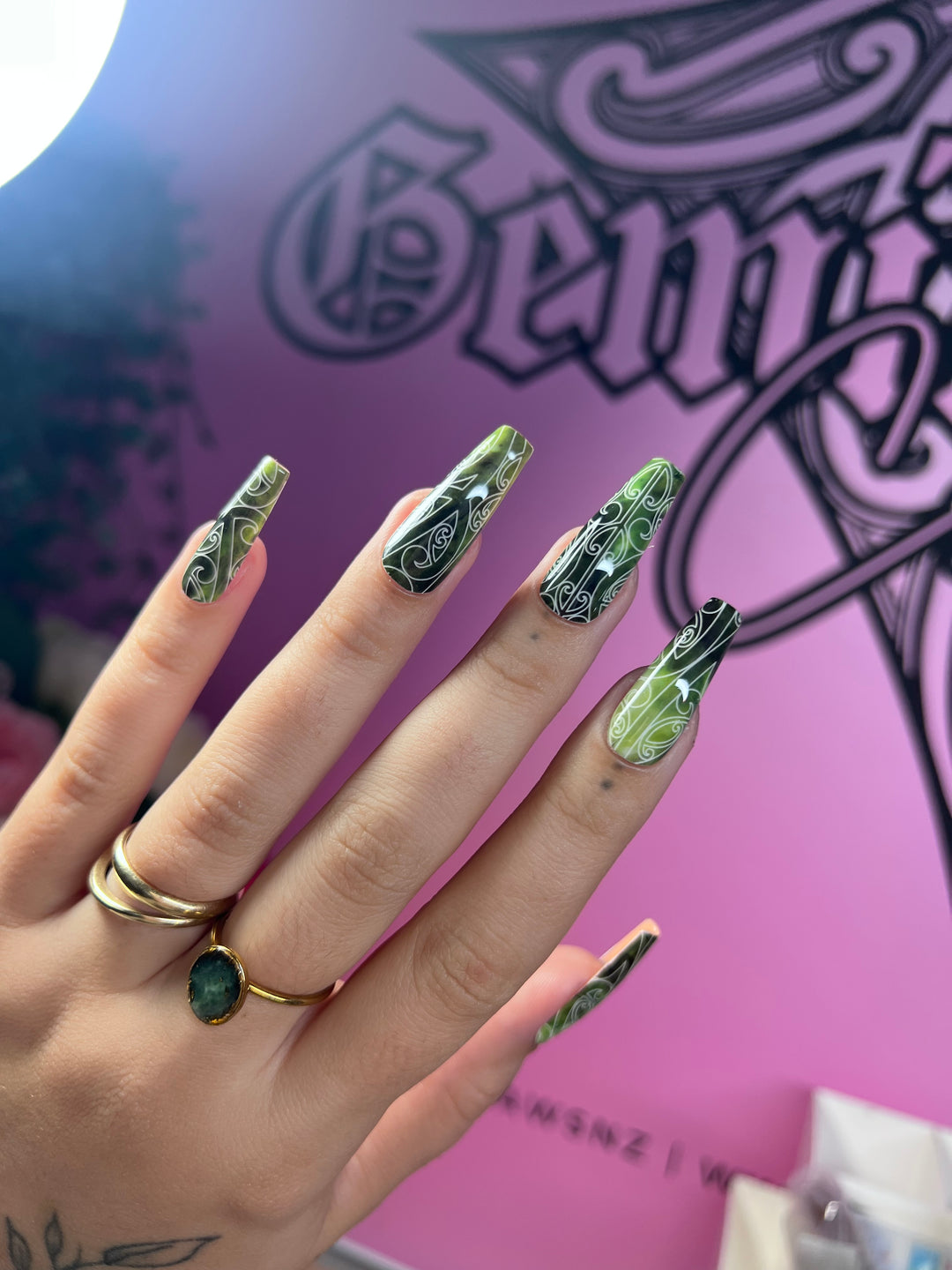 Light Pounamu x Anamata Full Designed Set | Press Ons