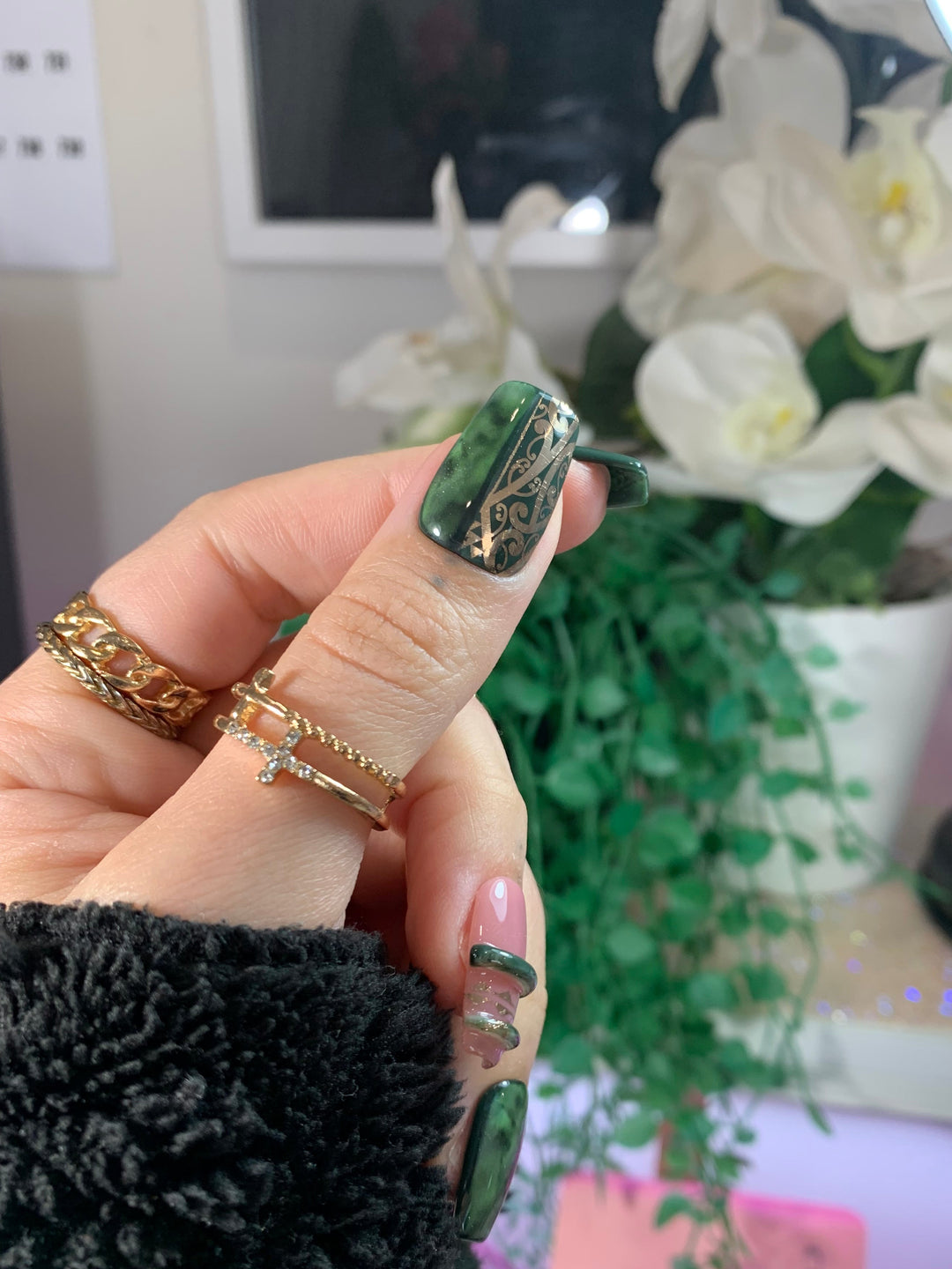 Bangle Pounamu Inspired Press Ons