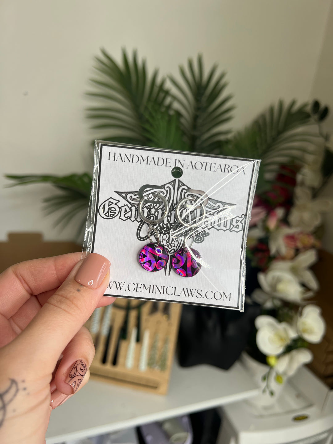Black Te Ao Marama | Pink Garnet Inspired Base