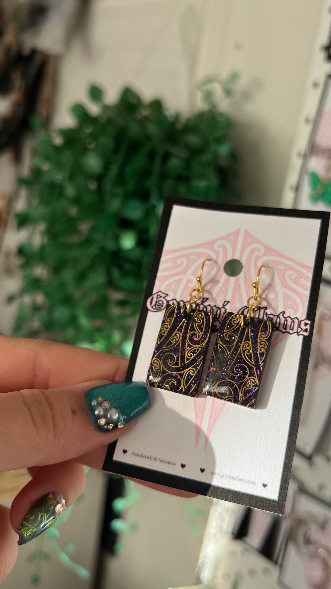 Galaxy Purple | Gold Anamata | Short