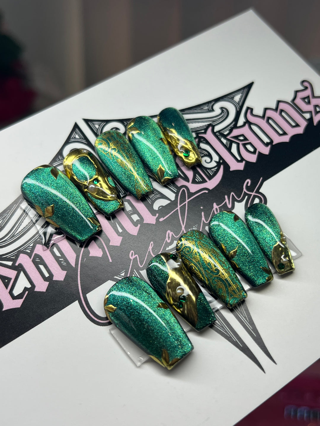 Enchanted Set | Nail Sizes 0,5,4,4.5,7| Medium Coffin Shape