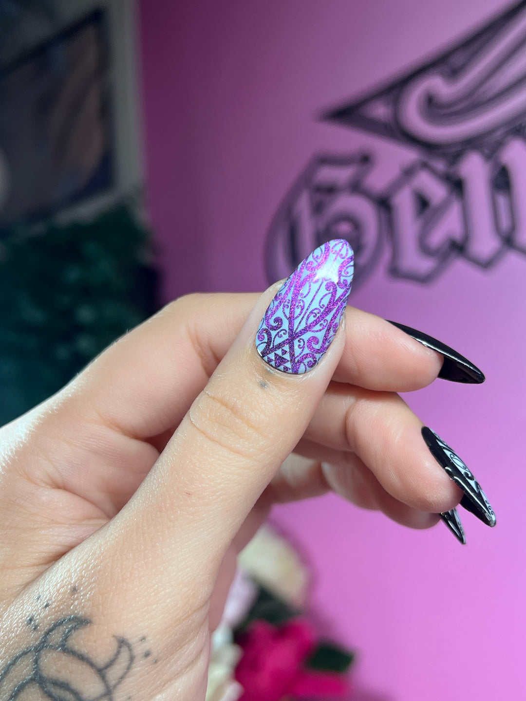 Te Pō Petite| White | Purple Galaxy | Press Ons