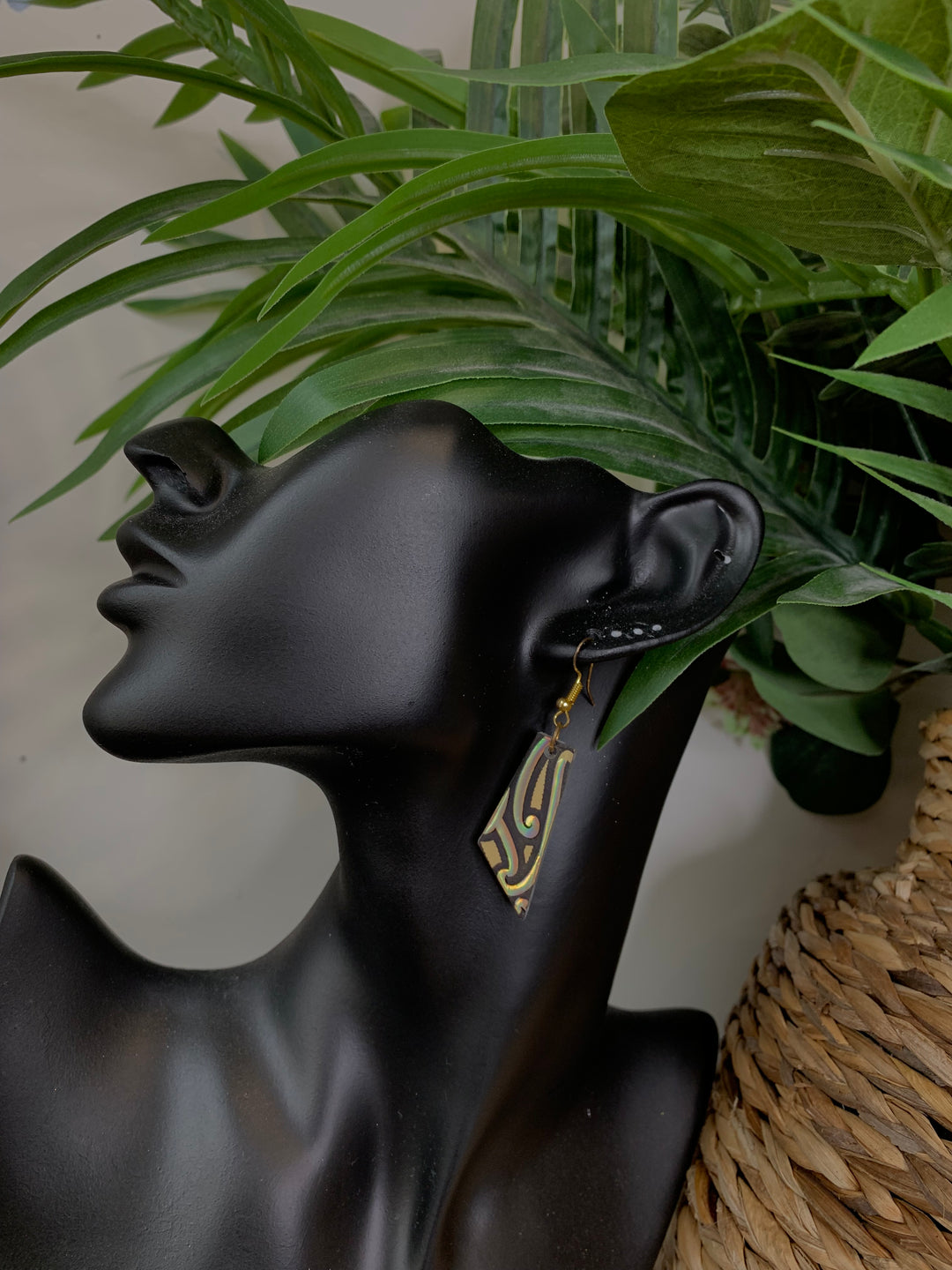 Iridescent Short Ahurei Earrings