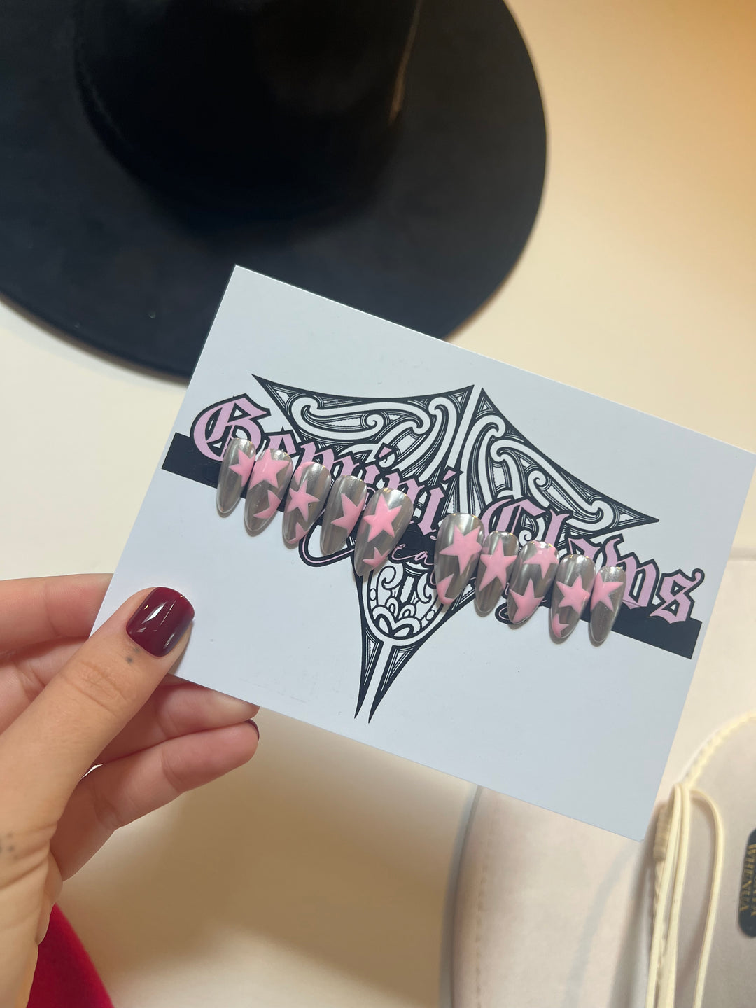 Silver chrome &amp; Pink Star Nails