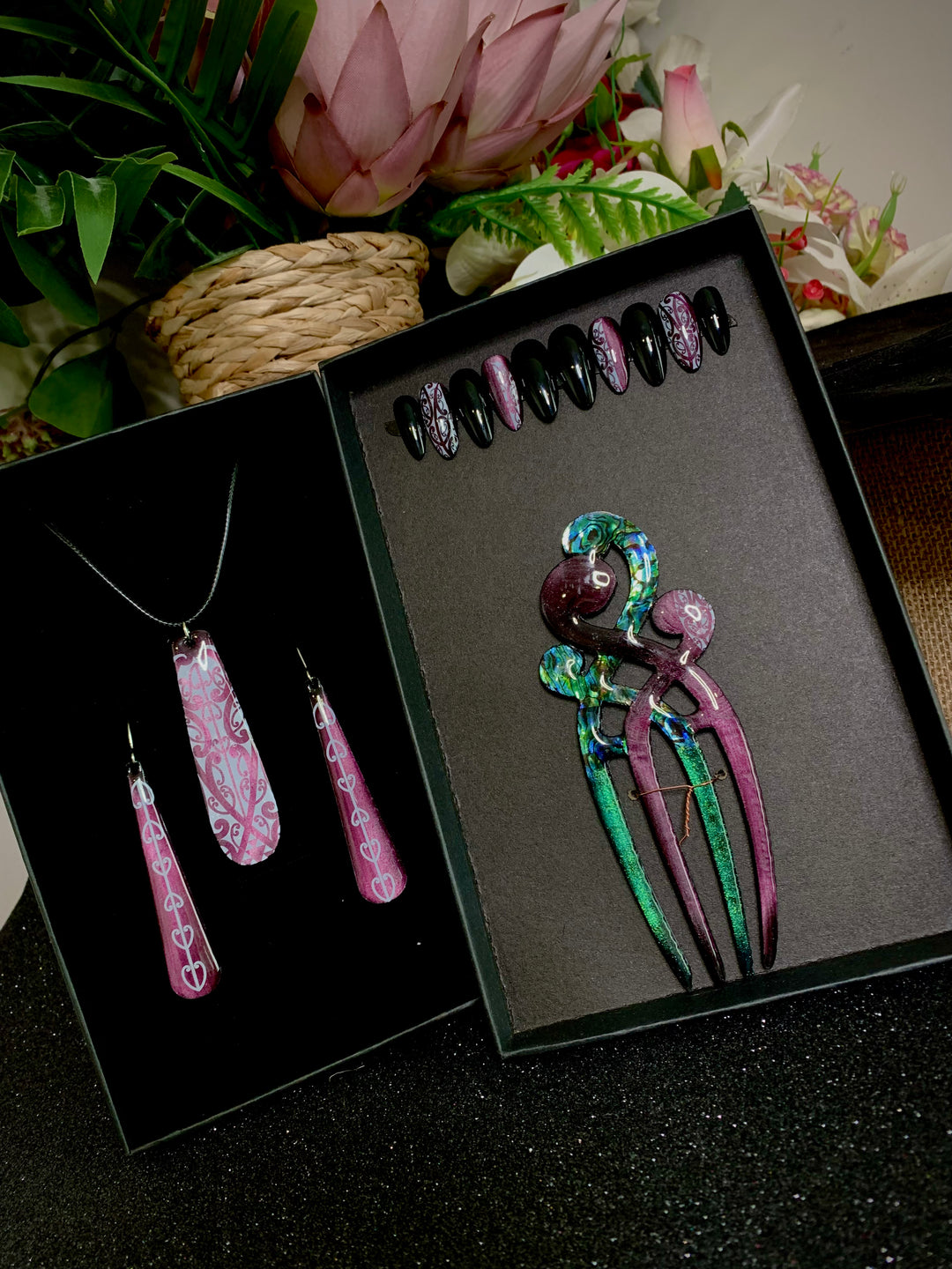 Papura Waenganui Po (Midnight Purple) — HERU Gift Set