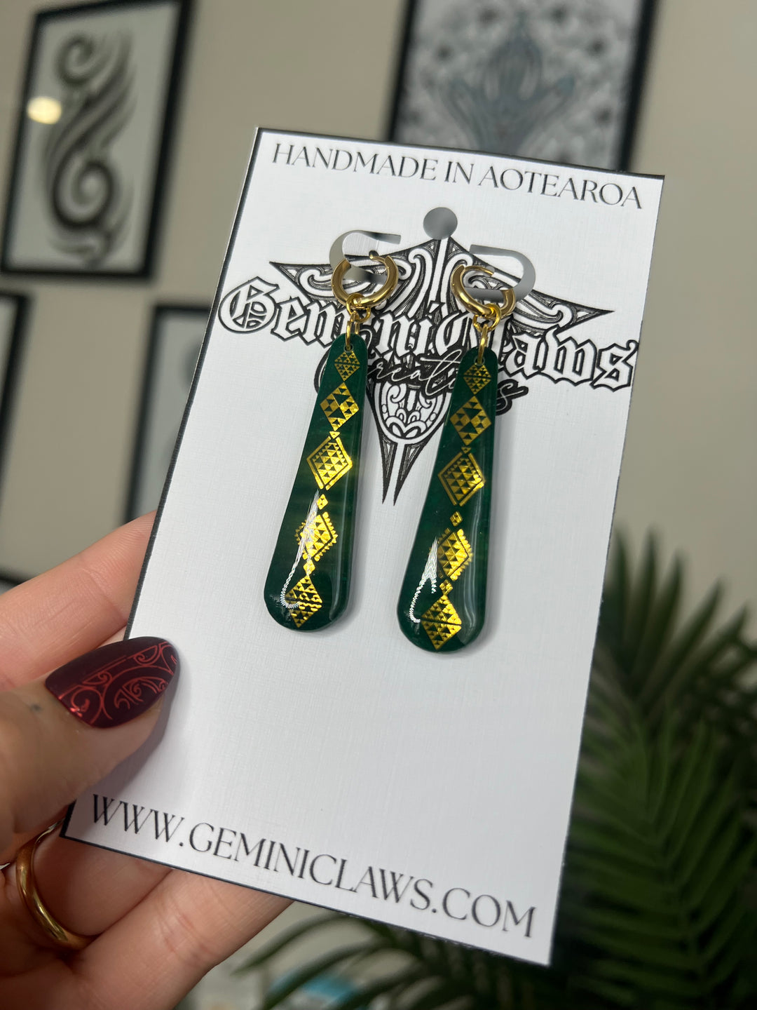 Emerald Roimata Huggie Earrings – Gold Tāniko Design with Gold Finishings