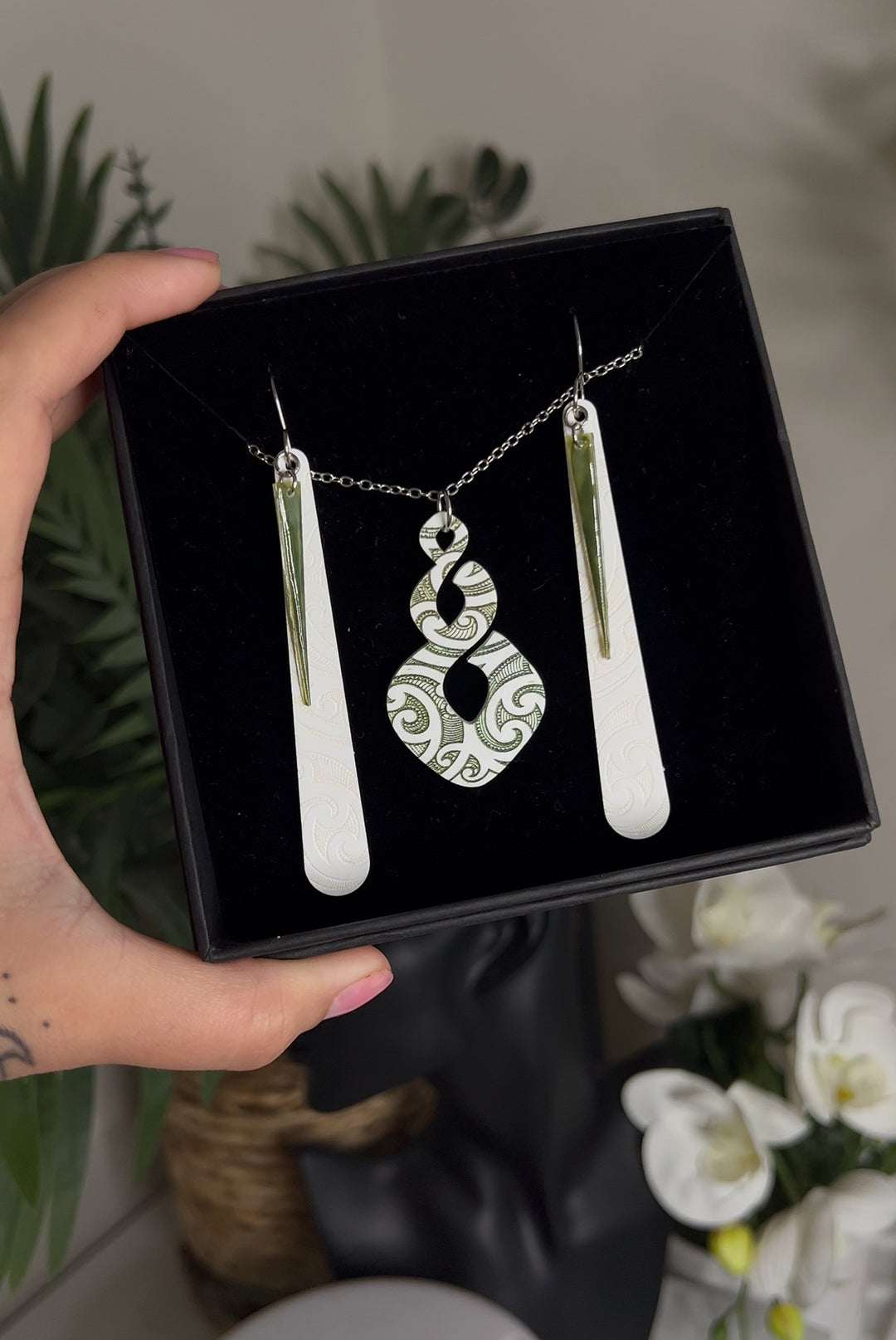 White & Green Layered Matching set