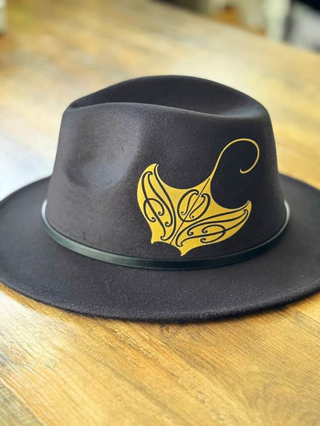 Medium Brim Black Potae