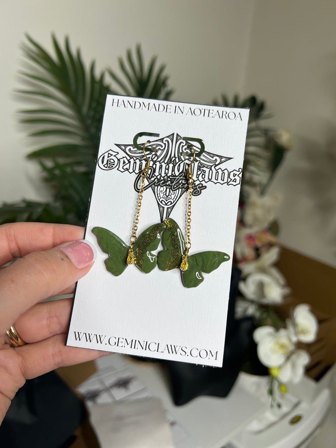 Pūrerehua | Drop Earrings | Gold auaha designs